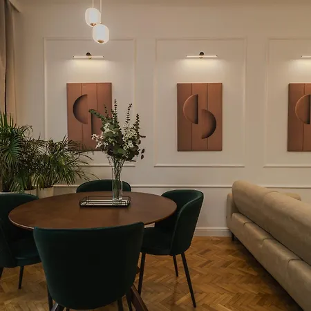 Kredytowa 1a * Warsaw