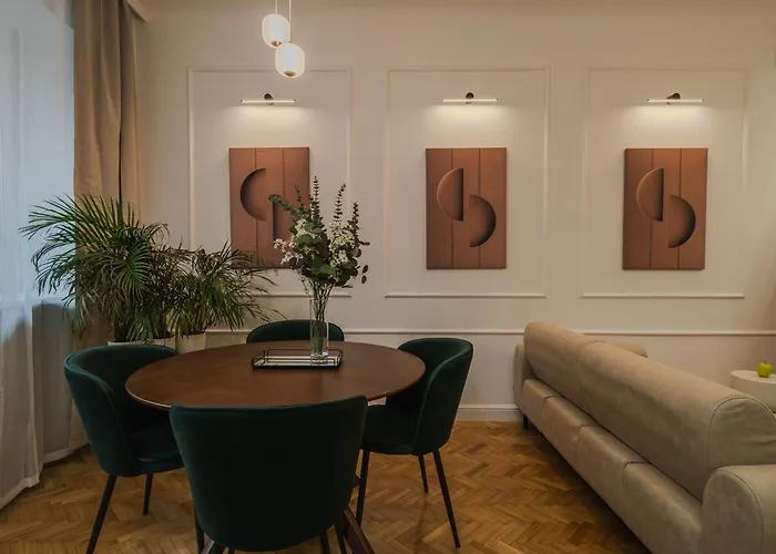 Kredytowa 1a * Warsaw